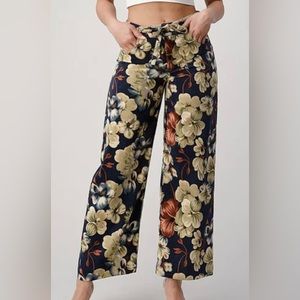UNIQ Navy Blue Floral Mid Rise Corduroy Wide Leg Floral Pant Size Small